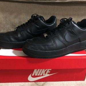 NIKE AF1 Air Force One Triple Black (Womens)